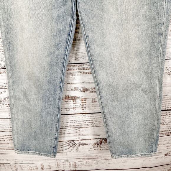 Blank NYC The Howard Light Wash Loose Fit Mid Rise Cropped Jeans, EUC, Size 29 - Picture 5 of 12